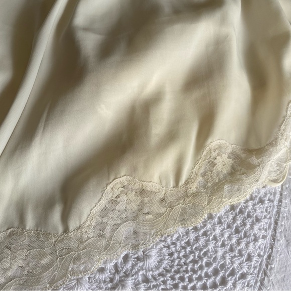 Vintage Victoria's Secret Gold label Lace Trim Lingerie Romper - Picture 10 of 15